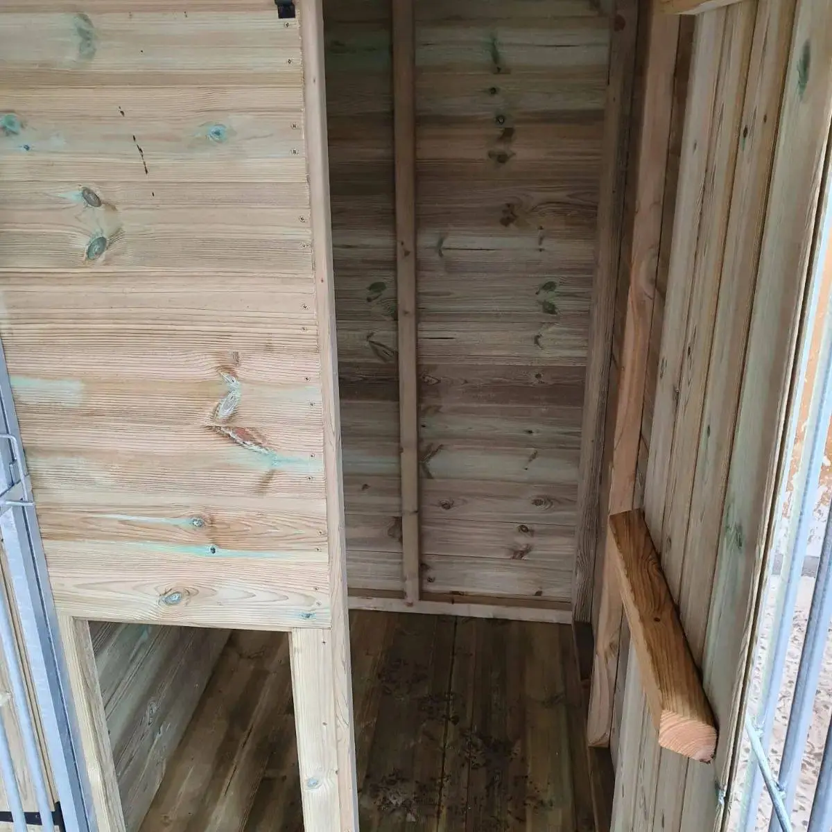 Benchmark Dog Kennel with Apex Roof - Triple 10 x 8ft, Premium Wood Range - Image 3