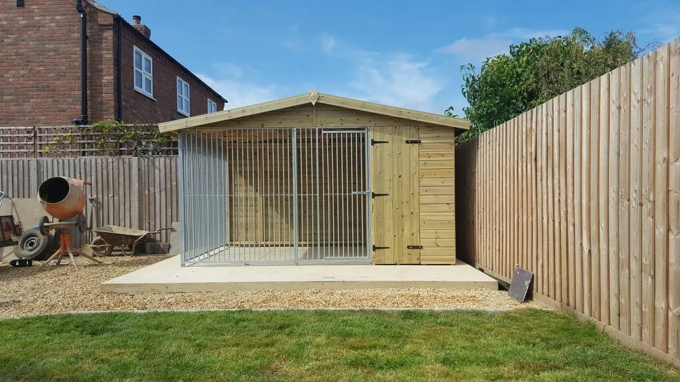 Benchmark Dog Kennel with Apex Roof - Single 12 x 10ft, Premium Wood Range - Image 6