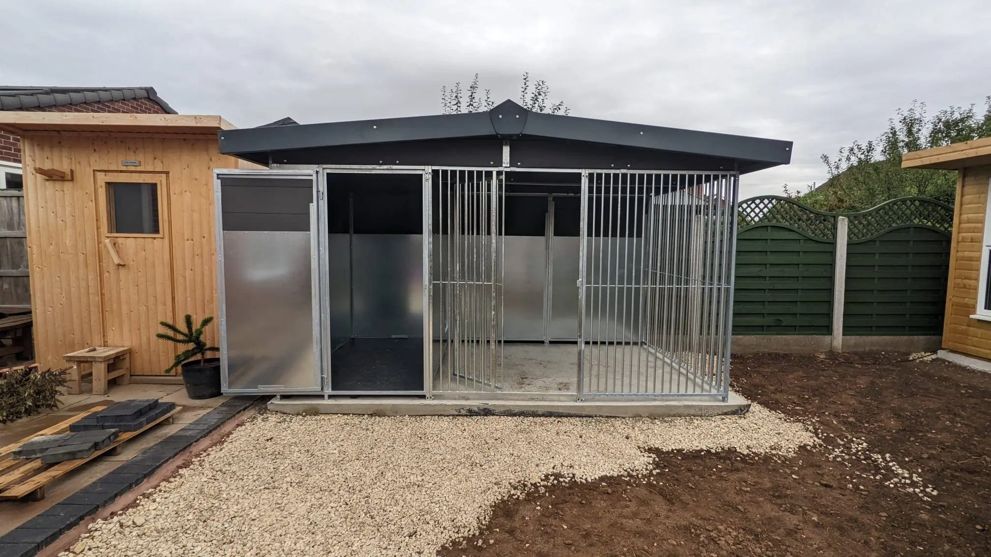 Benchmark Dog Kennel with Apex Roof - Single 14 x 6.5ft, Eco Thermal Range - Image 4
