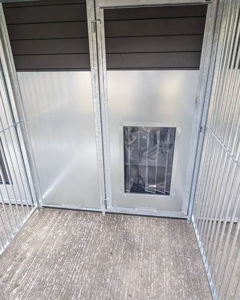 16 X 12 ft Four Bay Eco Thermal Plastic Dog Kennel - Image 3