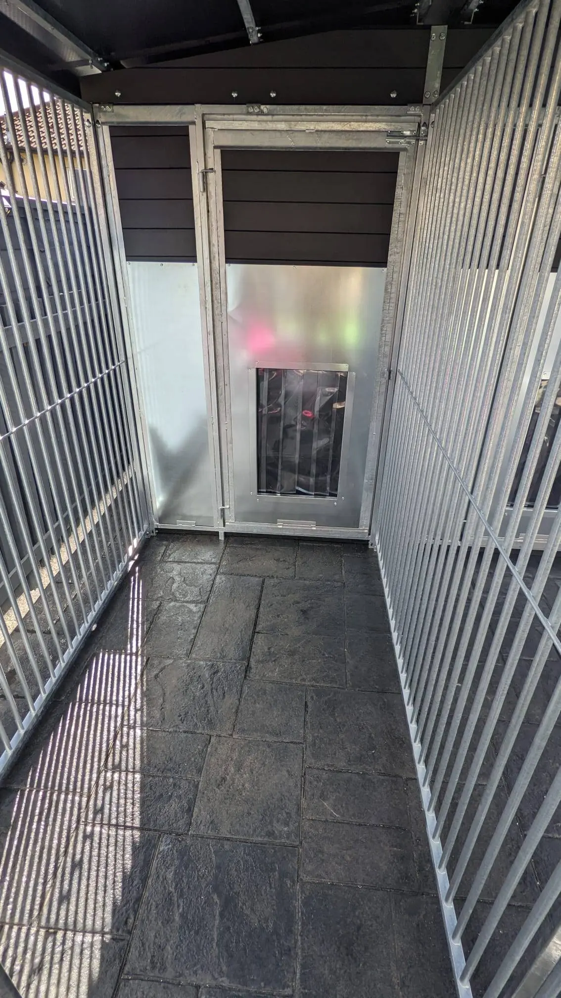 8 X 12 ft Duo Eco Thermal Plastic Dog Kennel - Image 5