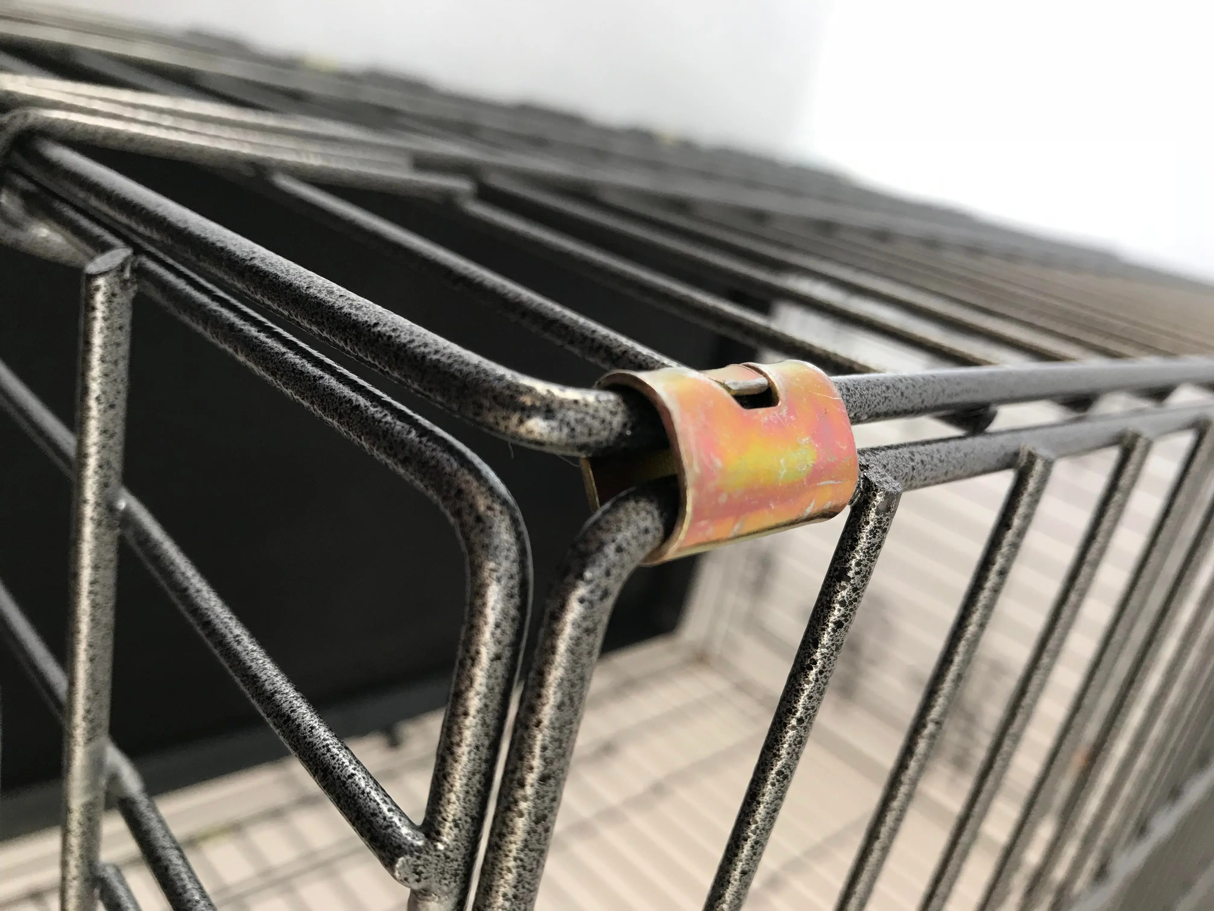 Dog Crate Heavy-Duty 3-Door Bull Breed - Image 6
