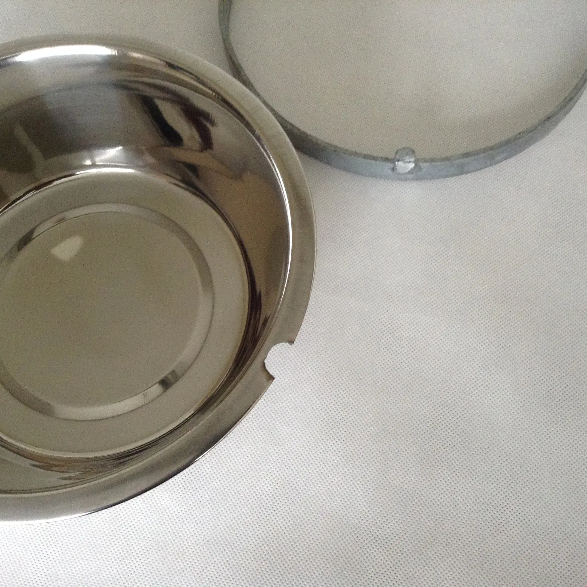 Dog Bowl Galvanised Bowl Holders with Bowls - Image 9